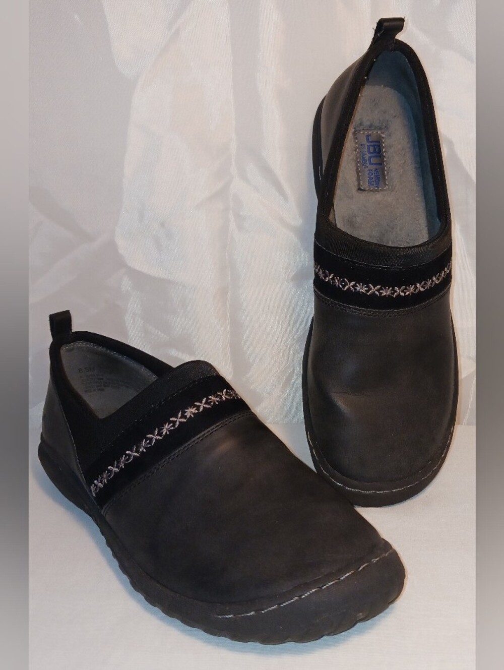 “JBU” Dark Gray Loafers With White Embroidery on Black Band Size 8.